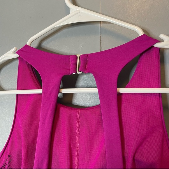 Athleta Magenta pink Racerback athletic tank top size 36B/C - Picture 7 of 8